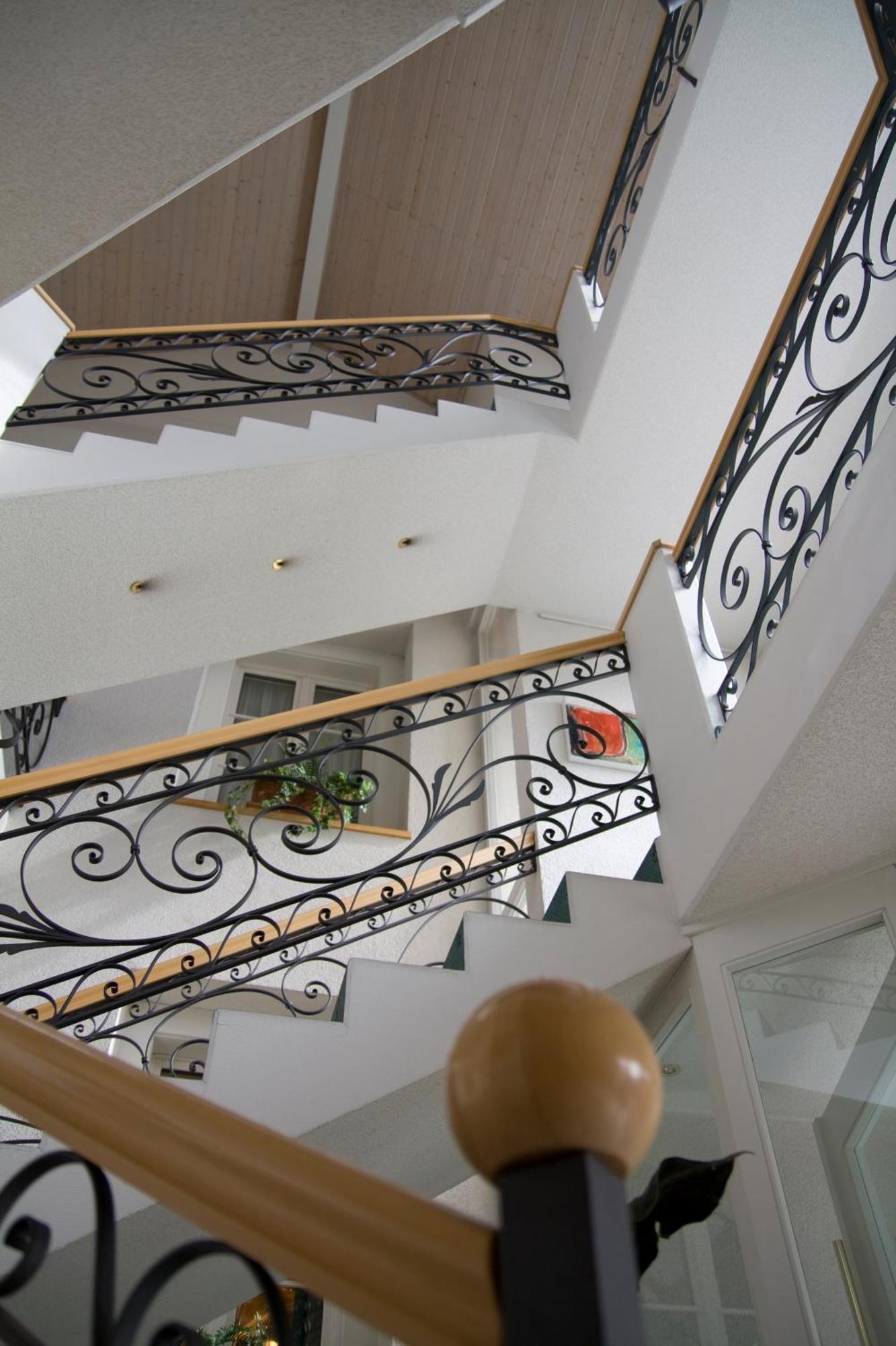 Hotel Krone Ueberlingen Am Ried ซิงเงน ภายนอก รูปภาพ