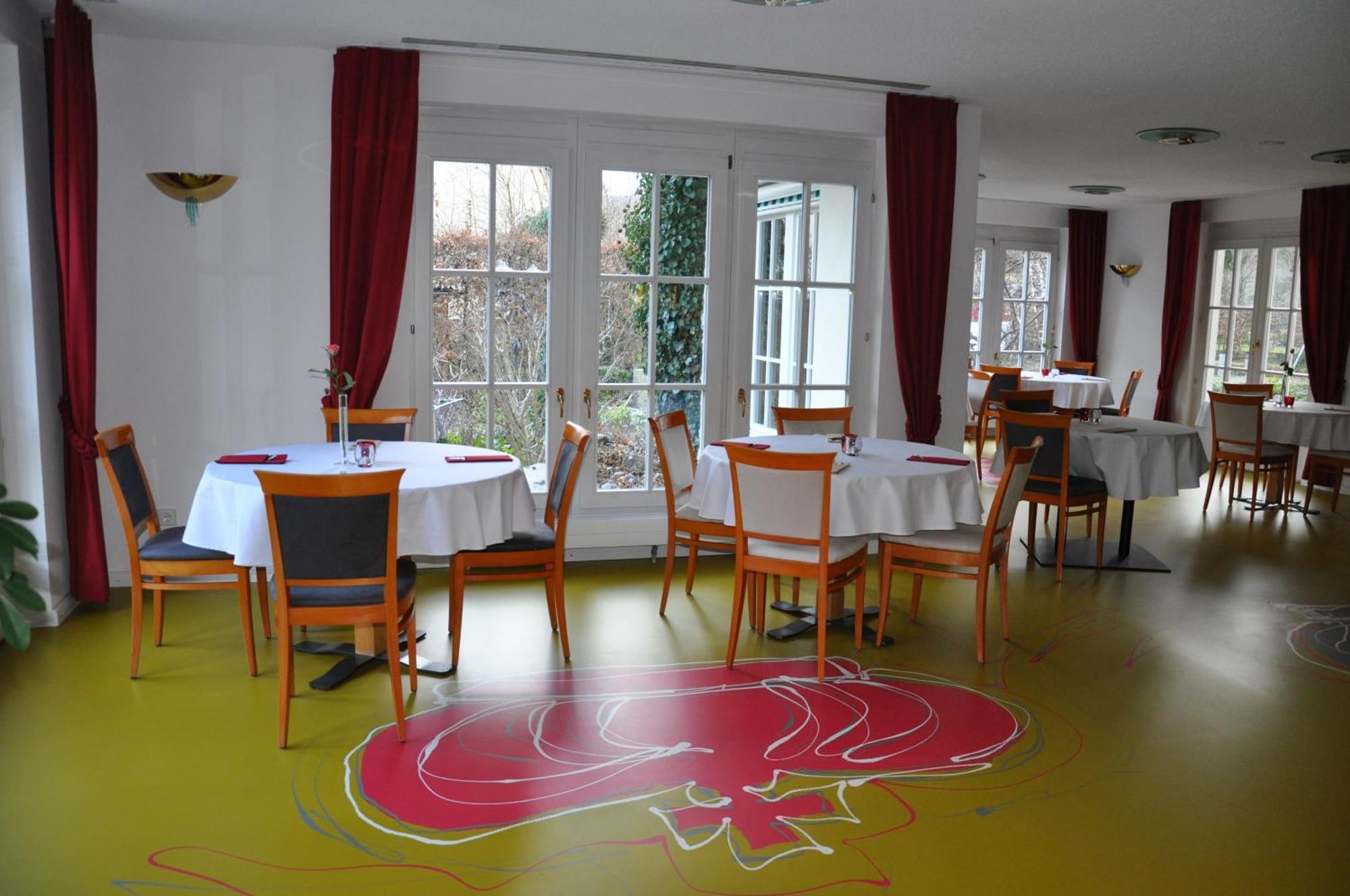 Hotel Krone Ueberlingen Am Ried ซิงเงน ภายนอก รูปภาพ